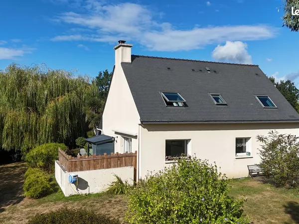 Maison contemporaine 120 m2 avec magnifique Jardin de 1950 m2