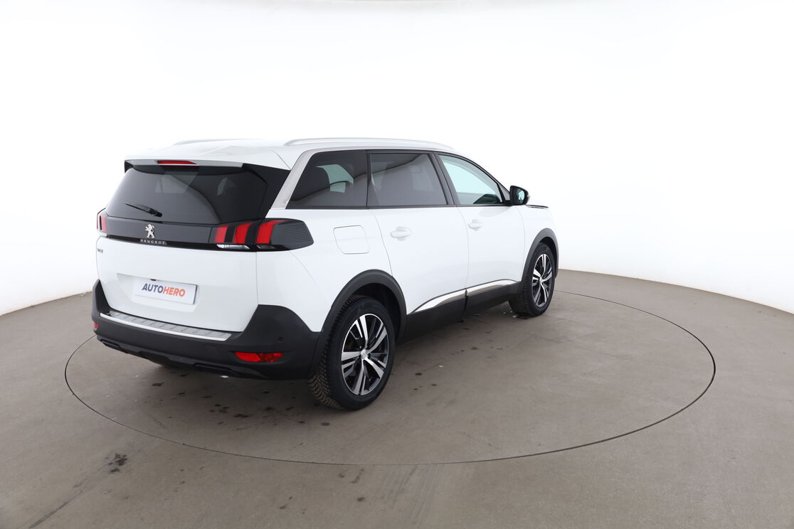 Peugeot 5008 1.2 PureTech Allure EAT8 — photo 5