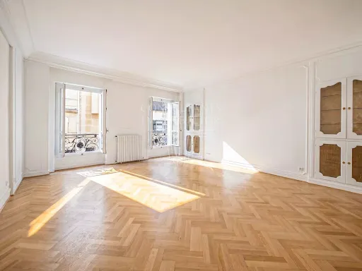 Appartement 5 pièces 140 m²