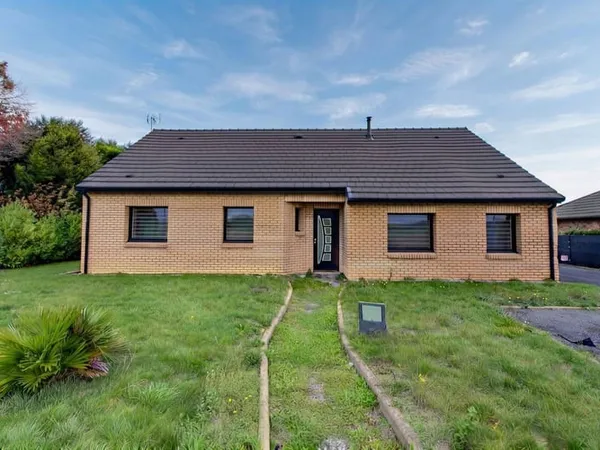 Maison de plain-pied 6 pièces 150 m²
