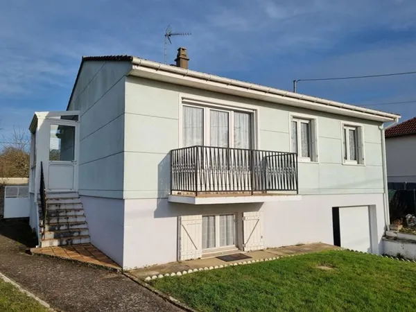 PAVILLON DE 102 m² à VILLIERS SUR LOIR