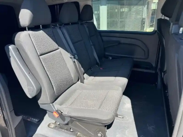 Mercedes Vito 119 cdi 4x4 mixto long - 6 pla — photo 7