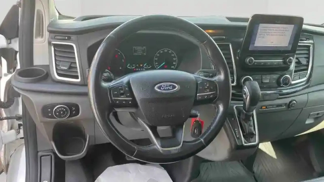 Ford Transit custom fourgon 290 l1h1 2.0 ecoblue 185 bva — photo 13