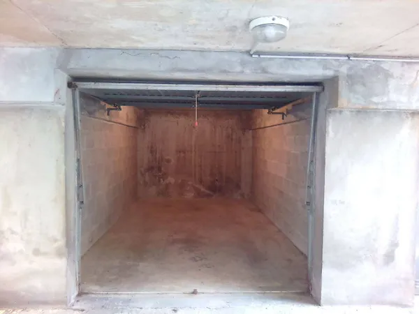 Parking 14 m²