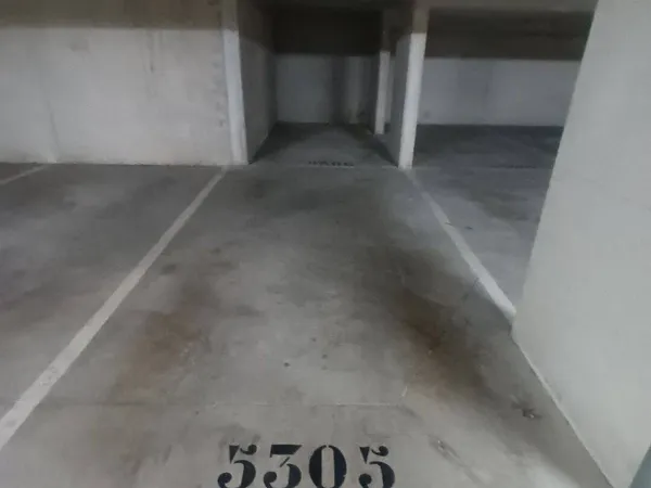 Parking 12 m²