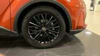 Toyota C-Hr 184h Première 2WD E-CVT MC19 — photo 20