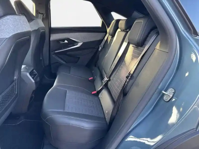 Peugeot 3008 hybrid 145 e-dcs6 — photo 52