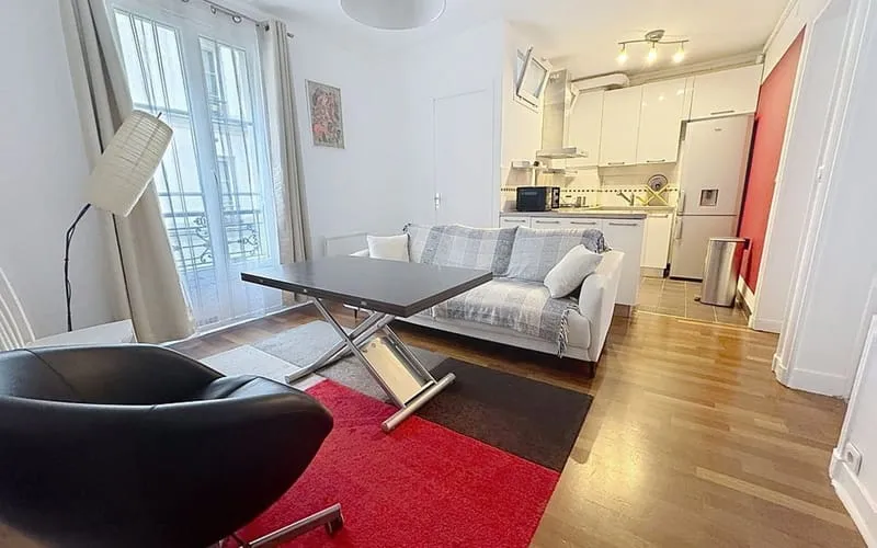 Photo 1