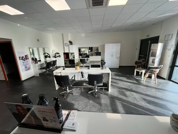 Boutique 100 m²