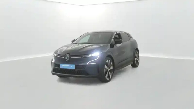 Renault Megane e-tech 220 ch autonomie confort gsr2 — photo 41