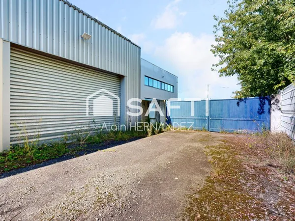 SAINT-GAUDENS - LOCATION de 1 360 M² POUR VOIR GRAND !