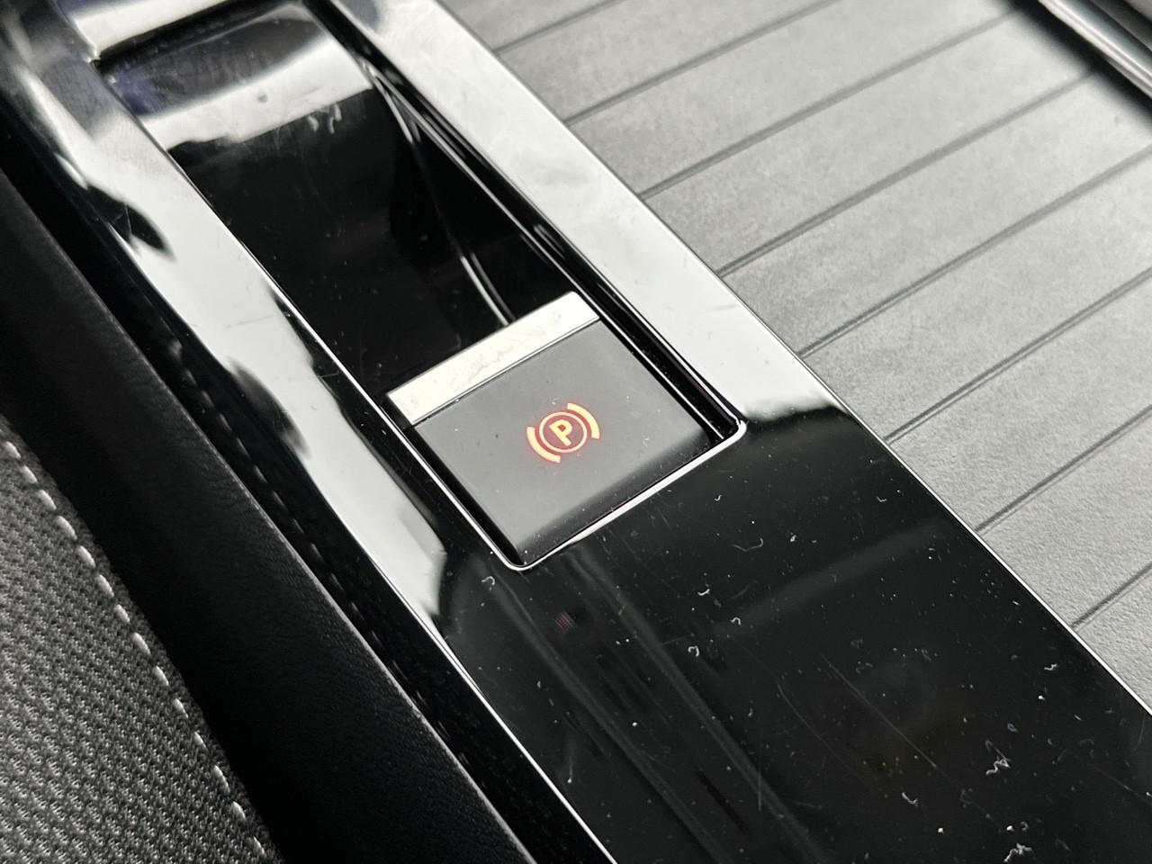 Citroën C4 X hybride 145 ch e-dcs6 plus — photo 29