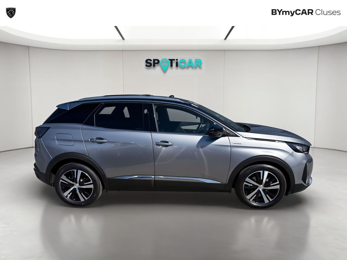 Peugeot 3008 Hybrid 225 e-EAT8 — photo 6