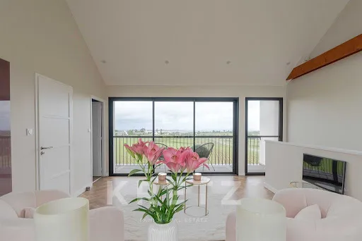 Maison 6 pièces 232 m²
