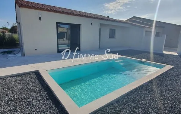 Villa 4 pièces de plain pied - Piscine- Garage