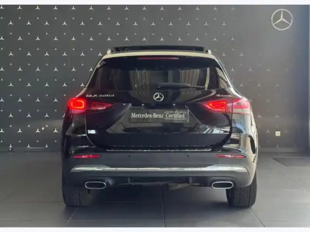 Mercedes Gla 220 d 4matic amg line — photo 28