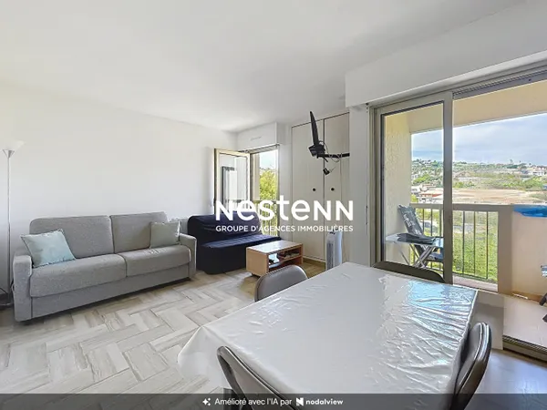 Location étudiante - Appartement Le Golfe Juan STUDIO Meublé - Parking