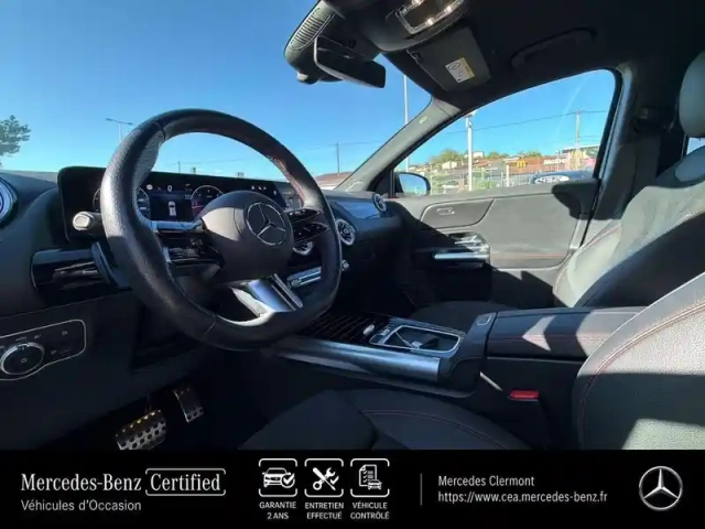 Mercedes Gla 180 d 116ch amg line 8g-dct — photo 12