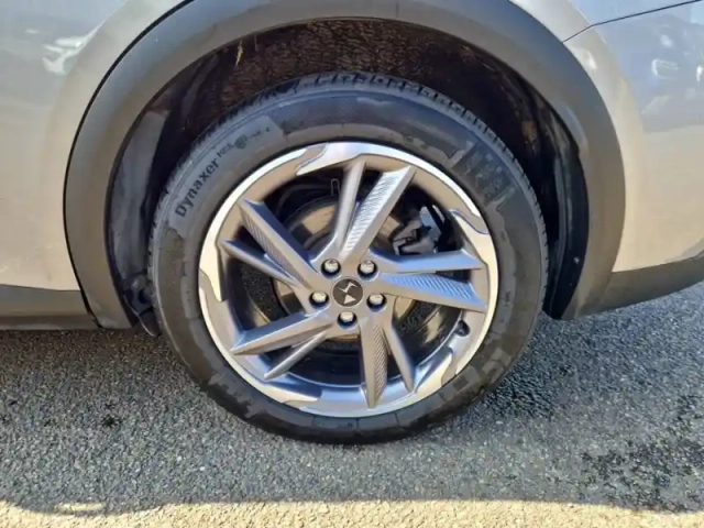 Ds Ds 7 ds7 crossback hybride e-tense 300 eat8 4x4 — photo 13