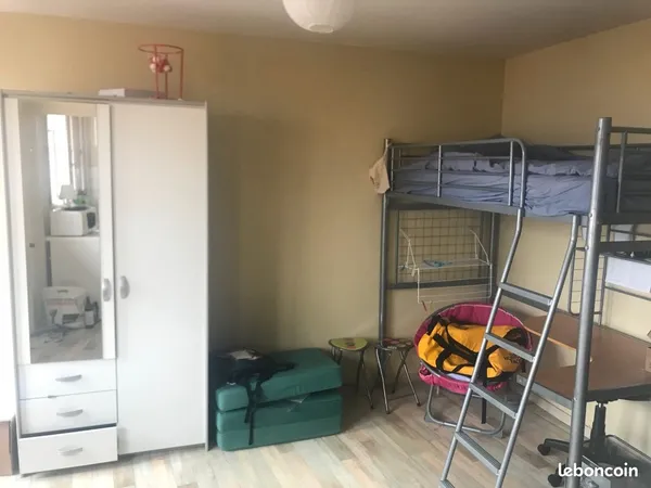 A vendre studio meublé