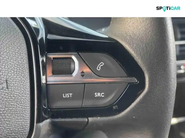 Peugeot 2008 1.2 puretech 100ch s&amp;s style — photo 30