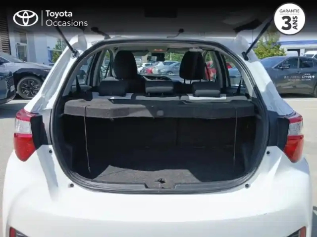 Toyota Yaris 70 vvt-i ultimate 5p — photo 10