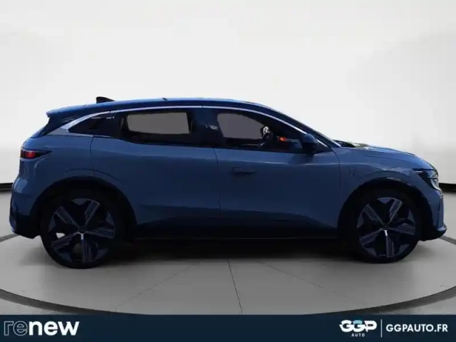 Renault Megane e-tech electric ev60 220ch iconic super charge — photo 21