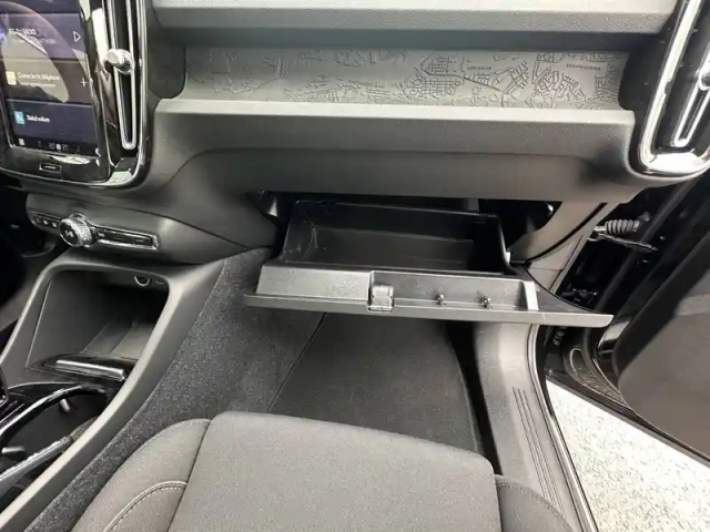 Volvo C40 recharge extended range 252 ch 1edt — photo 24