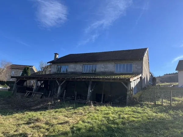 Charmant ancien Atelier à rénover