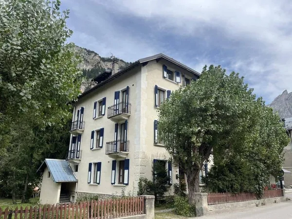 Maison 20 pièces 484 m²