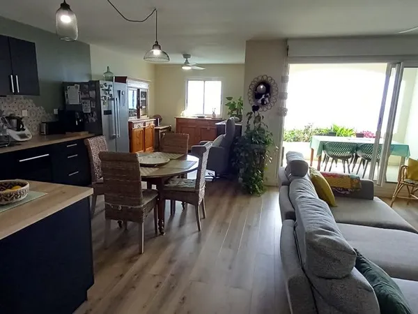 Appartement duplex style maison mitoyenne T3/T4