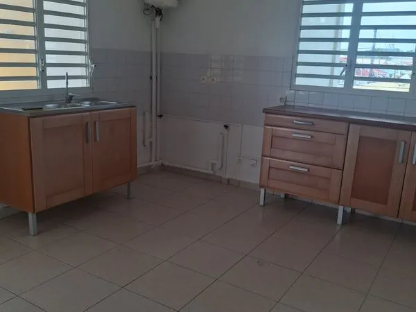 A Louer Appatement T4 avec Terrasses