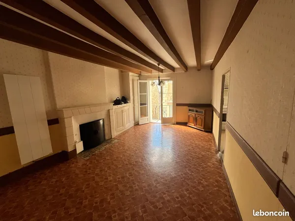 Maison 120 m2 centre ville avec garage (possibilité commerce)