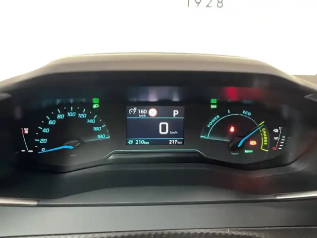 Peugeot 2008 electrique 50 kwh 136 ch — photo 12