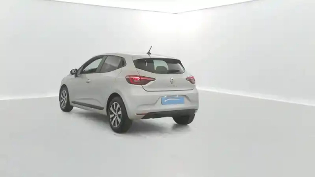 Renault Clio tce 90 — photo 12