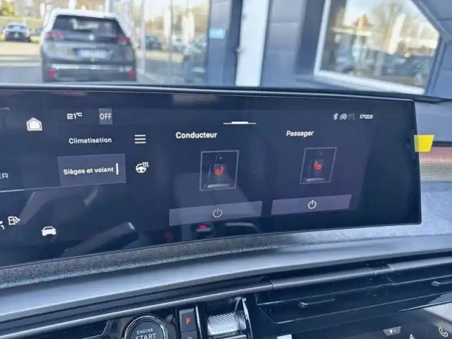 Peugeot 3008 hybrid 145 e-dcs6 — photo 18