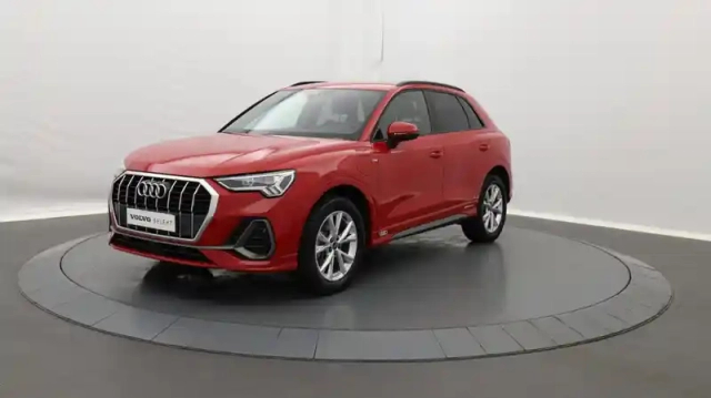 Audi Q3 45 tfsie 245 ch s tronic 6 s line