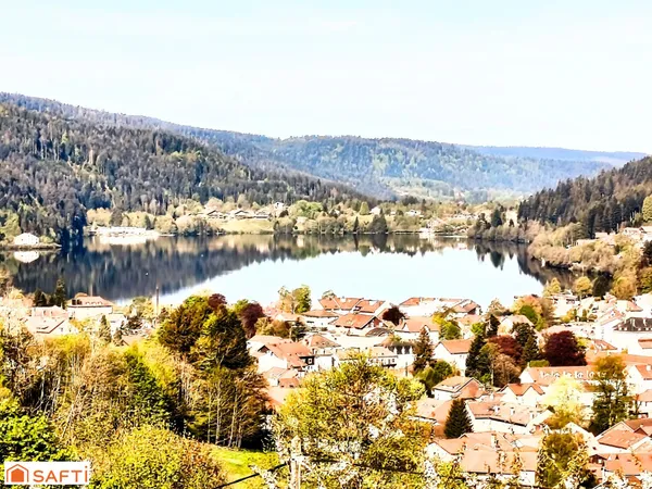 Maison en position dominante avec vue panoramique sur le lac de Gérardmer