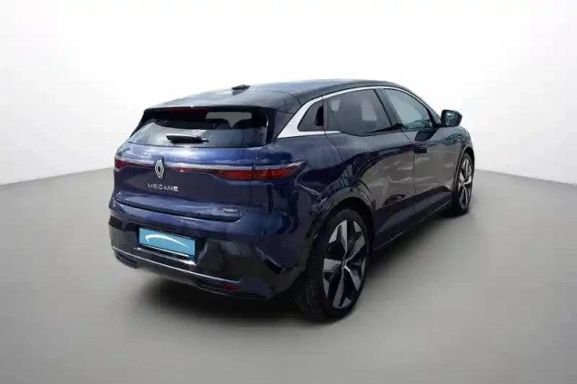 Renault Megane e-tech 220 ch autonomie confort gsr2 — photo 5