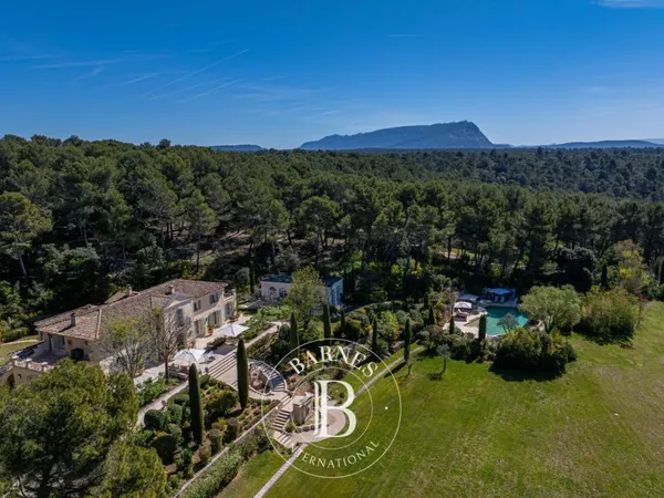 AIX-EN-PROVENCE - BASTIDE D'EXCEPTION 560 M² - ANNEXES - PARC 5,6 HECTARES - VUE PANORAMIQUE