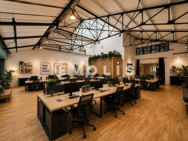Bureaux 3 pièces 449 m²