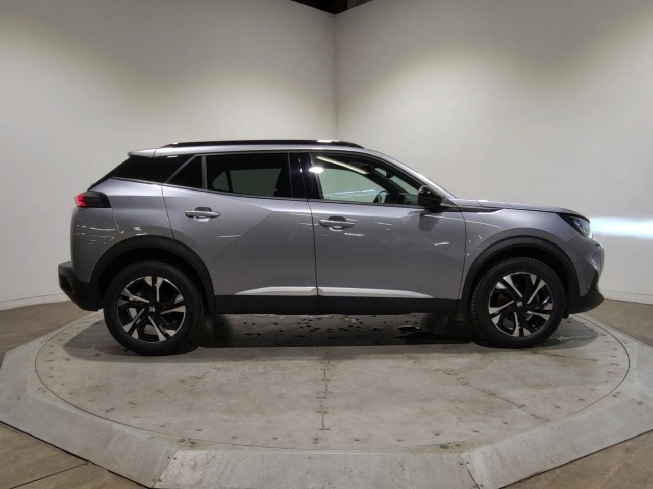 Peugeot 2008 puretech 130 s&s eat8 allure — photo 6
