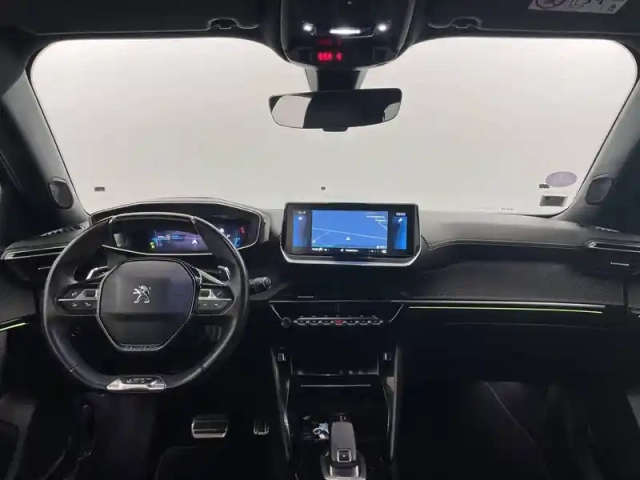 Peugeot 2008 puretech 130 s&amp;s eat8 — photo 30