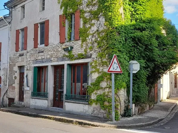 Grande maison de village