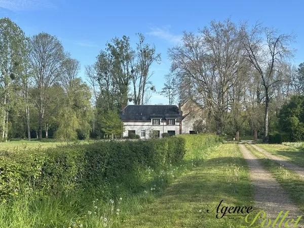Propriété de 2,61 ha : moulin, bief, rivière, parc, prairie