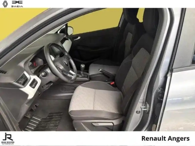 Renault Clio 1.0 tce 90ch evolution — photo 3