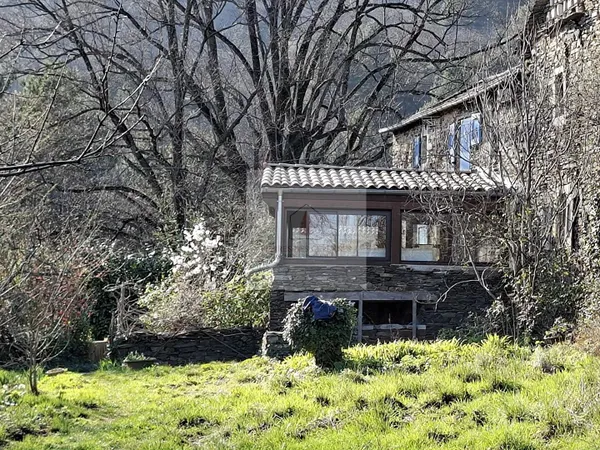 Maison à vendre à Sainte-Cécile-d'Andorge - Havre de paix en pleine nature