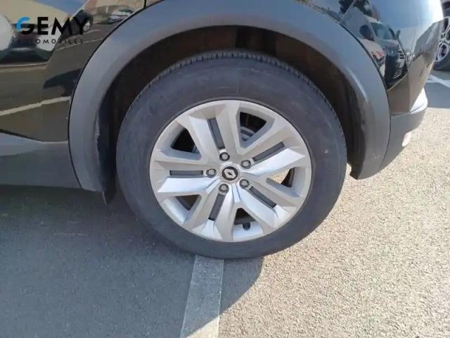 Renault Captur e-tech 145 - 21 — photo 32