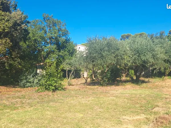 Terrain 882 m² BOLLENE