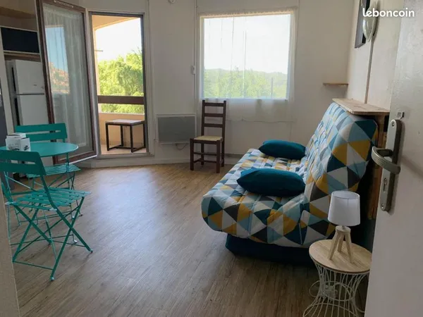 Location a l'année studio Gréoux les bains